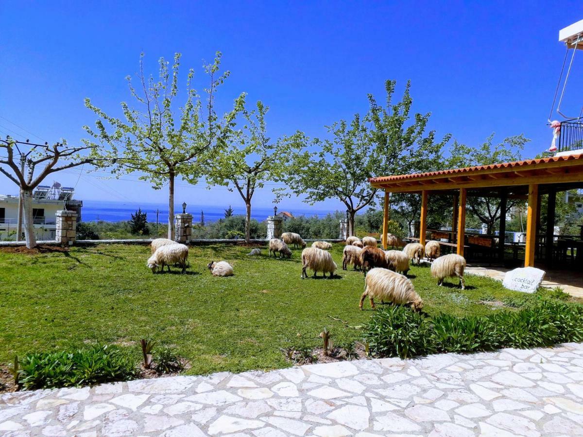 Agrotourism Himara Hotel Exterior foto